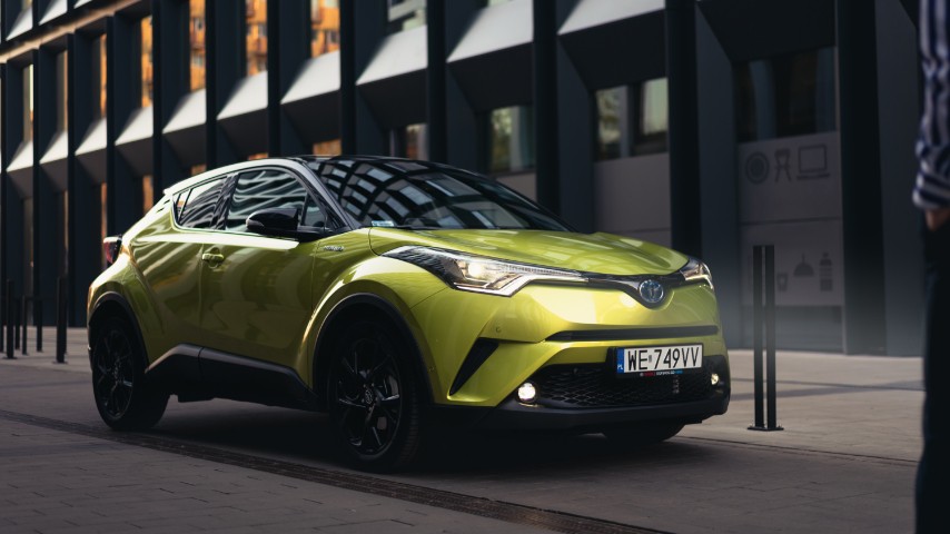 TOYOTA C-HR